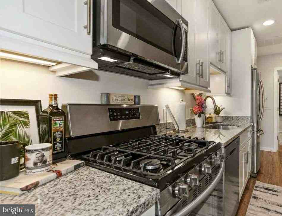 5410 3rd St Nw Unit 201 - Photo 2 of 15