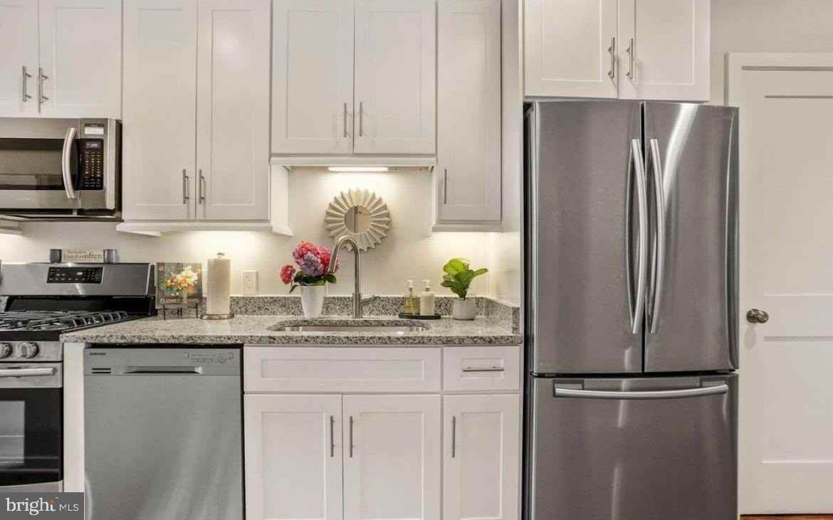 5410 3rd St Nw Unit 201 - Photo 3 of 15