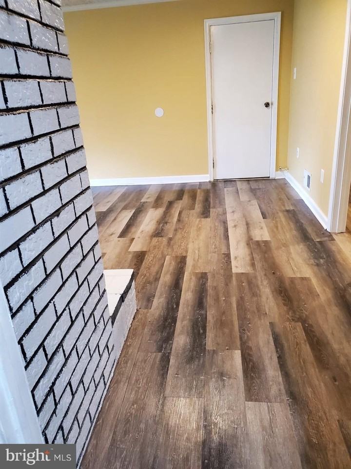 13101 Keverton Dr - Photo 5 of 16