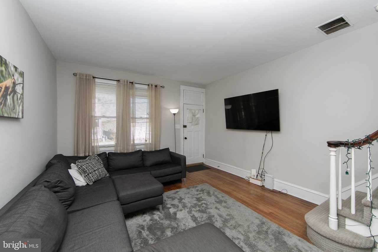 8 Wynnewood Ave - Photo 6 of 31