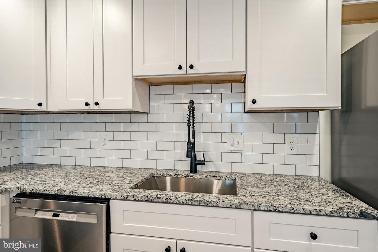 21 Gay St #302 - Photo 4 of 20