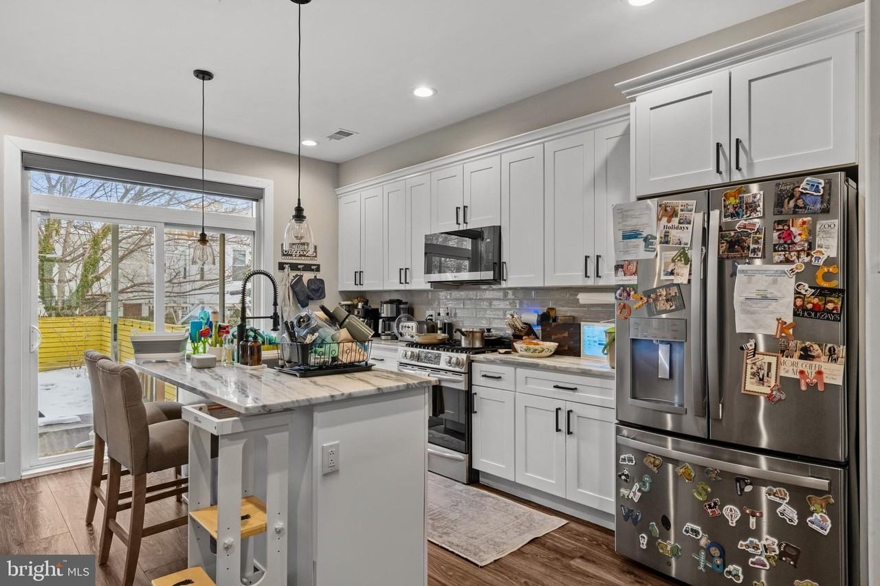 2323 Federal St - Photo 7 of 39