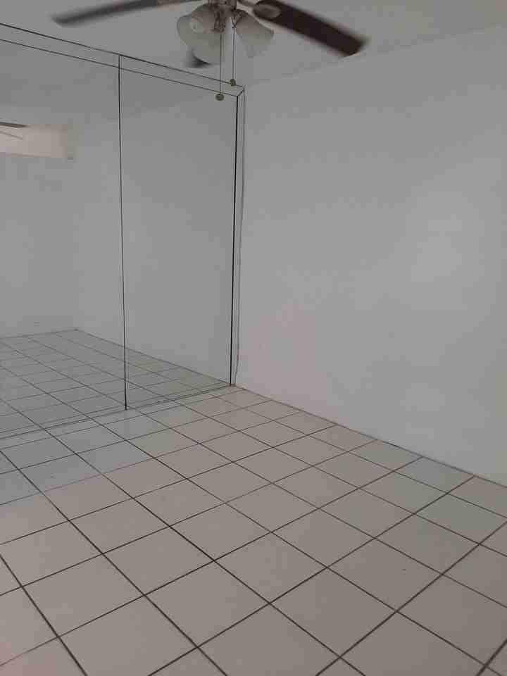 110 Sidonia Ave - Photo 6 of 19