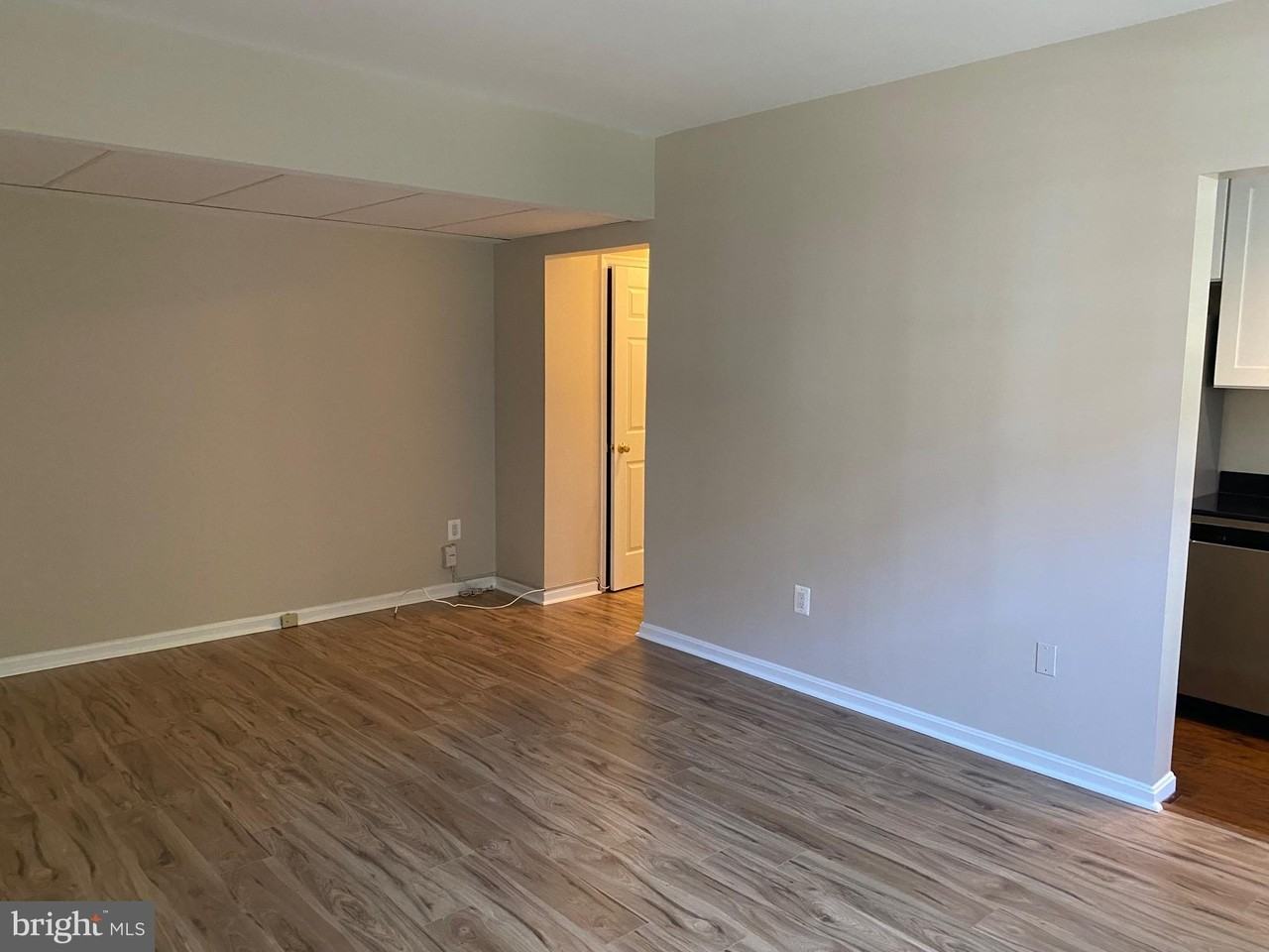 1805 Key Blvd Apt 511 - Photo 6 of 26