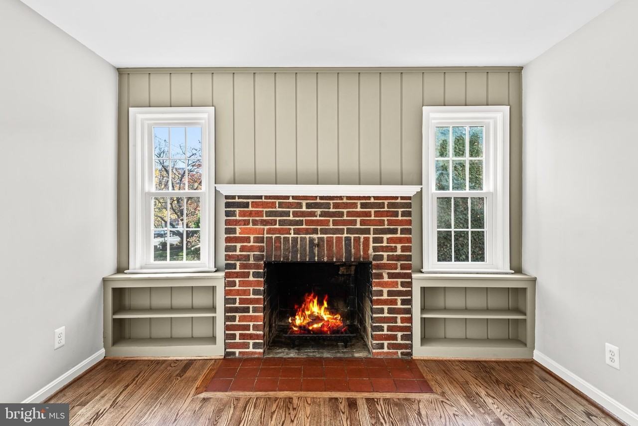 1714 College Ave - Photo 7 of 32