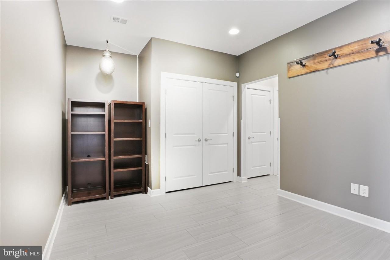 9298 Wild Black Cherry Ct - Photo 6 of 35