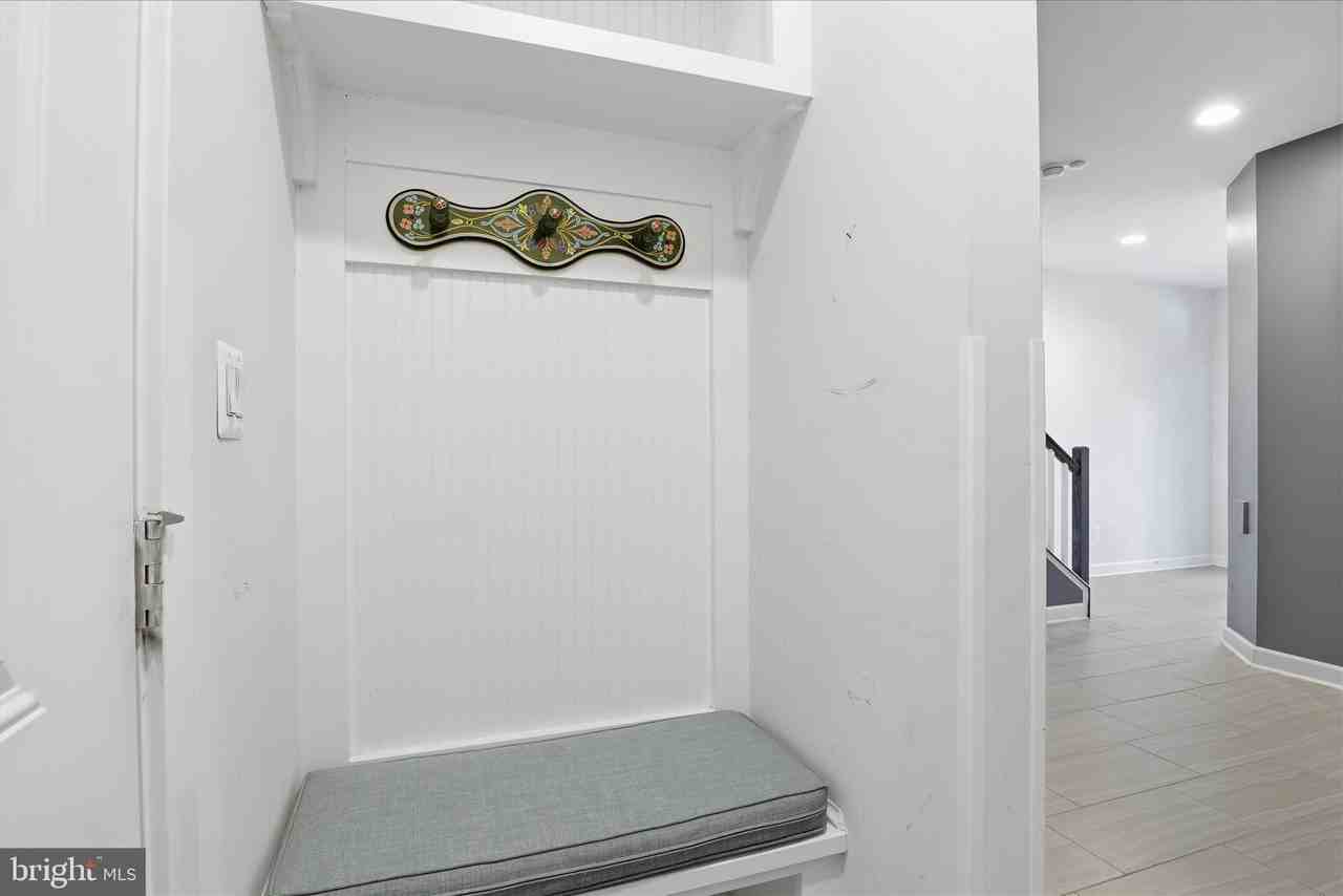 9298 Wild Black Cherry Ct - Photo 7 of 35