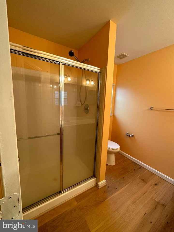 218 Kirby St - Photo 2 of 20