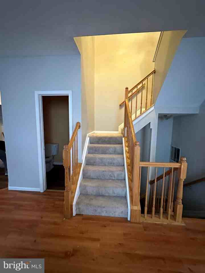 218 Kirby St - Photo 5 of 20