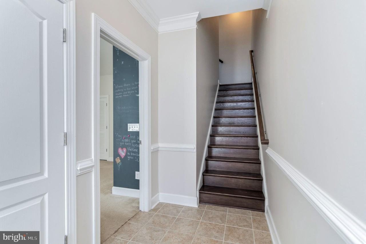 612 Marina Landing Ln - Photo 6 of 50