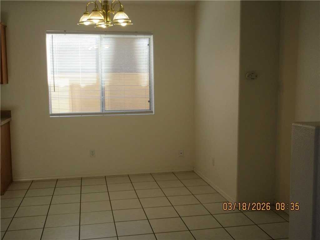 2820 Wikieup Ave - Photo 3 of 12