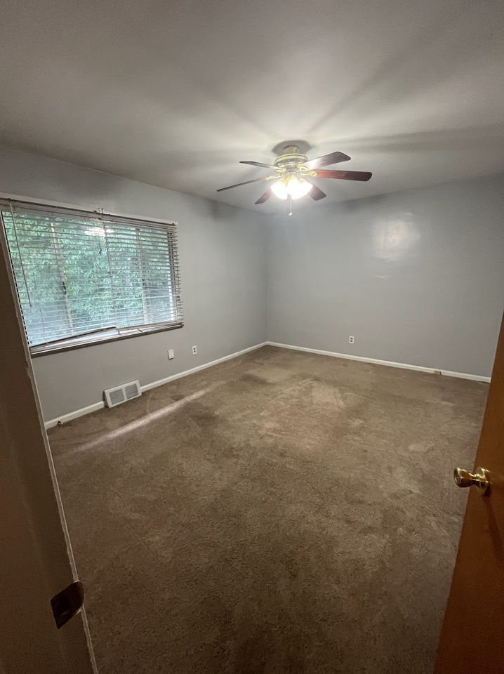 221 Far Hills Ave #2 - Photo 6 of 7