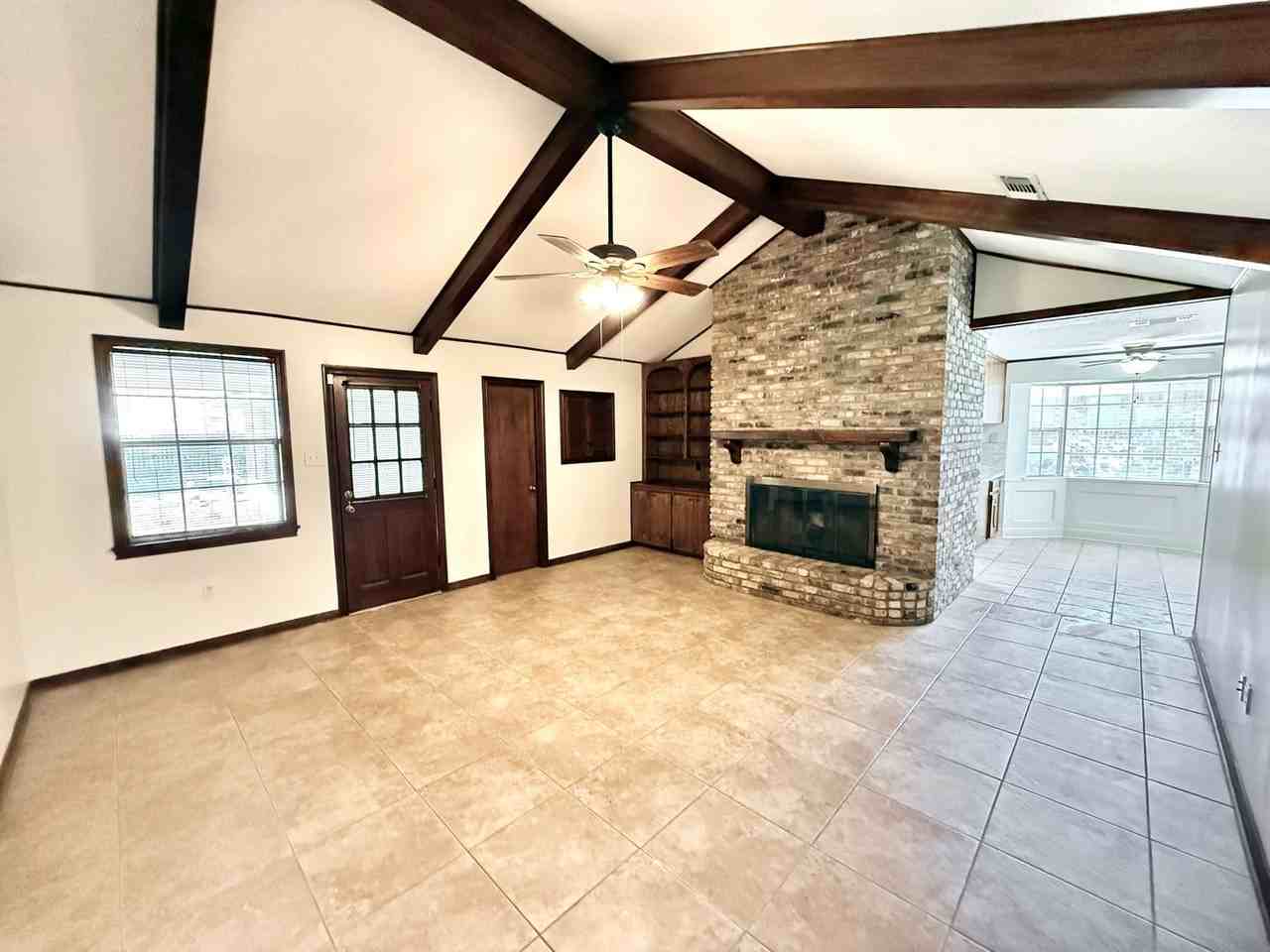 15021 Seven Pines Ave - Photo 2 of 23