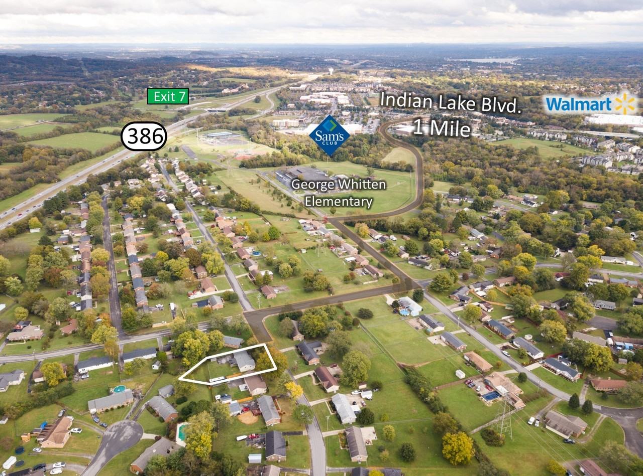 202 Raindrop Ln - Photo 2 of 50