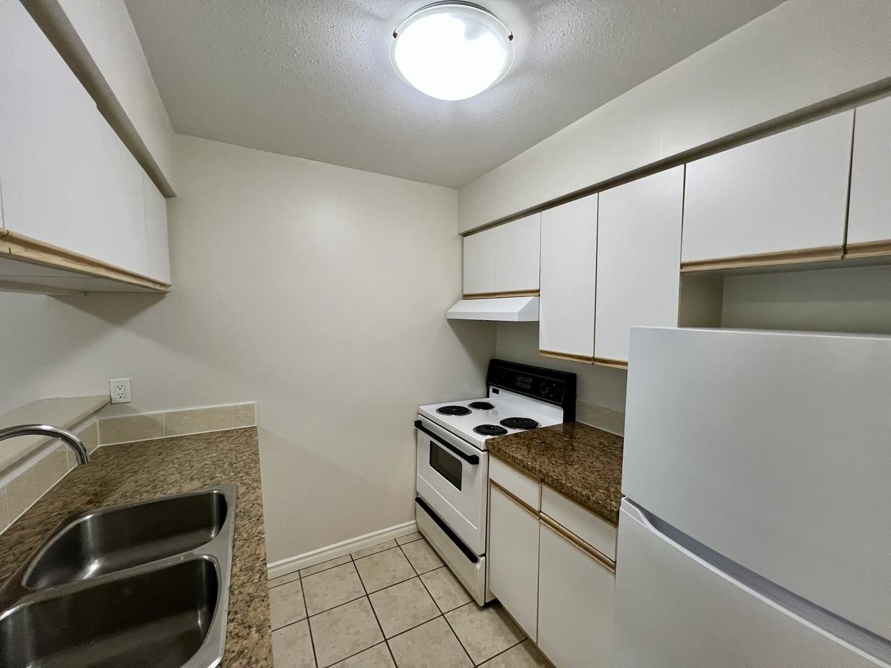 1567 East Broadway - Photo 7 of 12