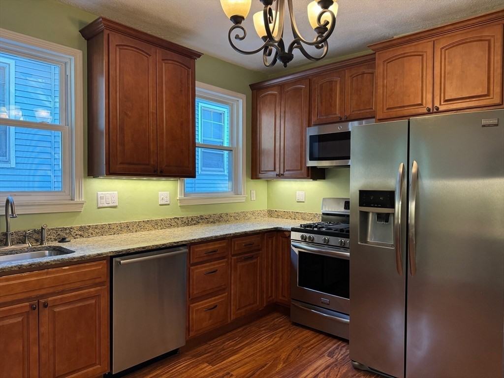 59 Centre St - Photo 2 of 13