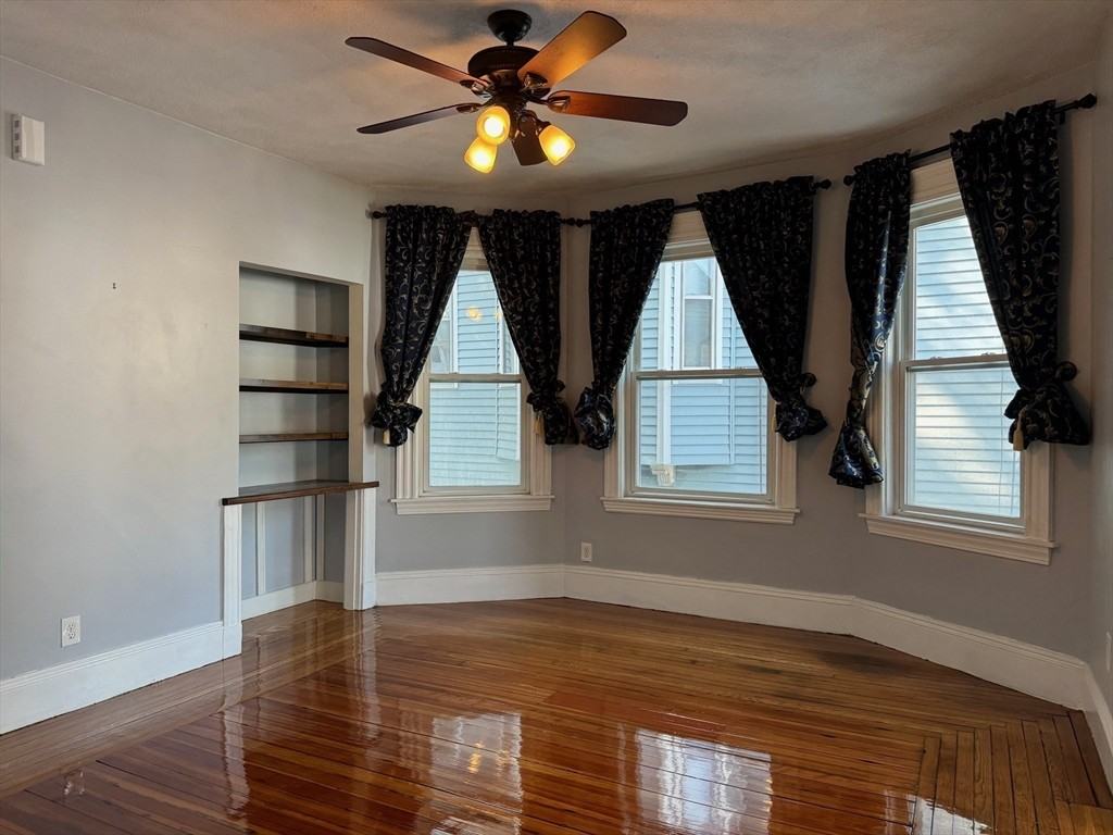 59 Centre St - Photo 3 of 13