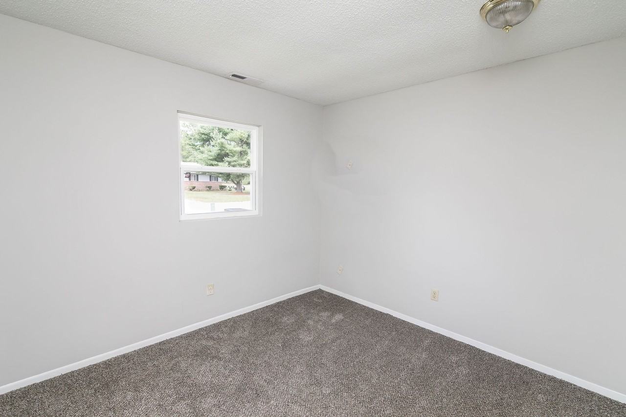 1108 Bryn Mawr Ave #1 - Photo 2 of 21