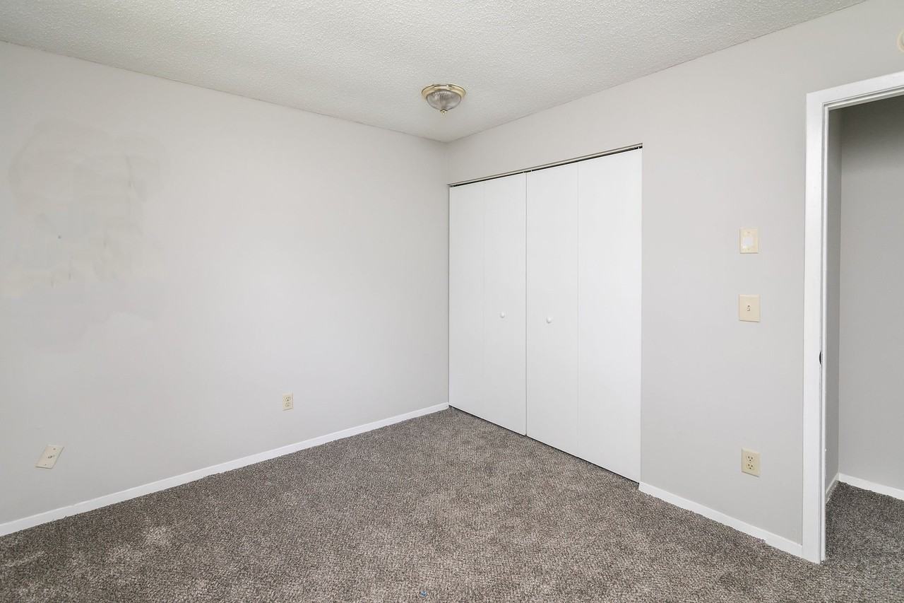 1108 Bryn Mawr Ave #1 - Photo 4 of 21