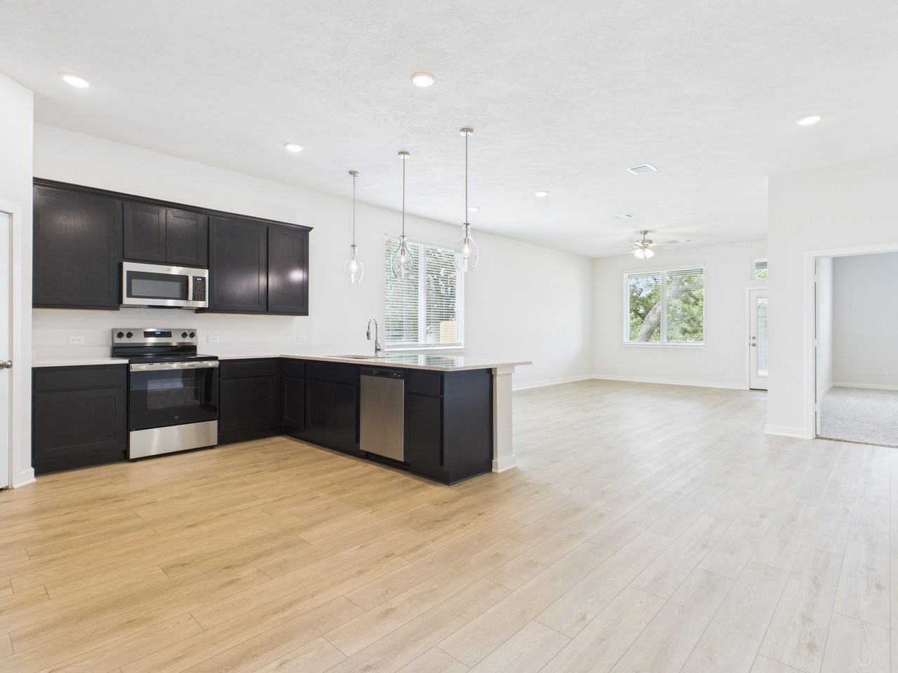 1906 Viva Rd #1 - Photo 6 of 30