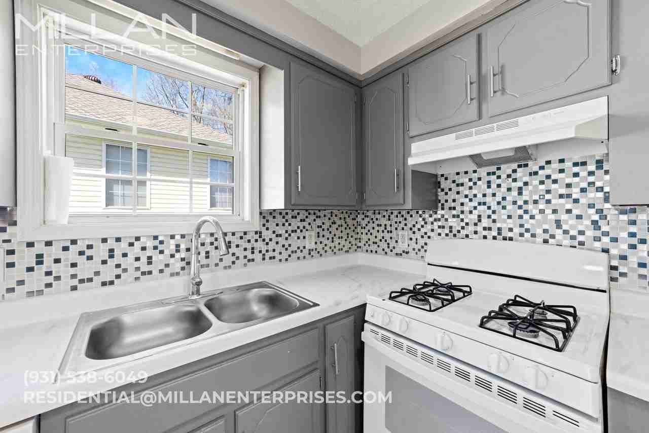 123 Union St - Photo 5 of 15