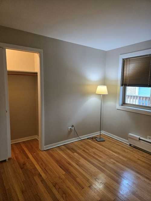 7019 N Ridge Blvd - Photo 5 of 11