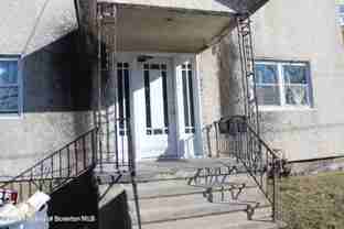 715 Moosic St - Photo 1 of 1