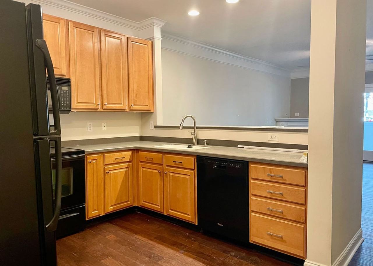 1025 Riverland Woods Pl #807 - Photo 4 of 23