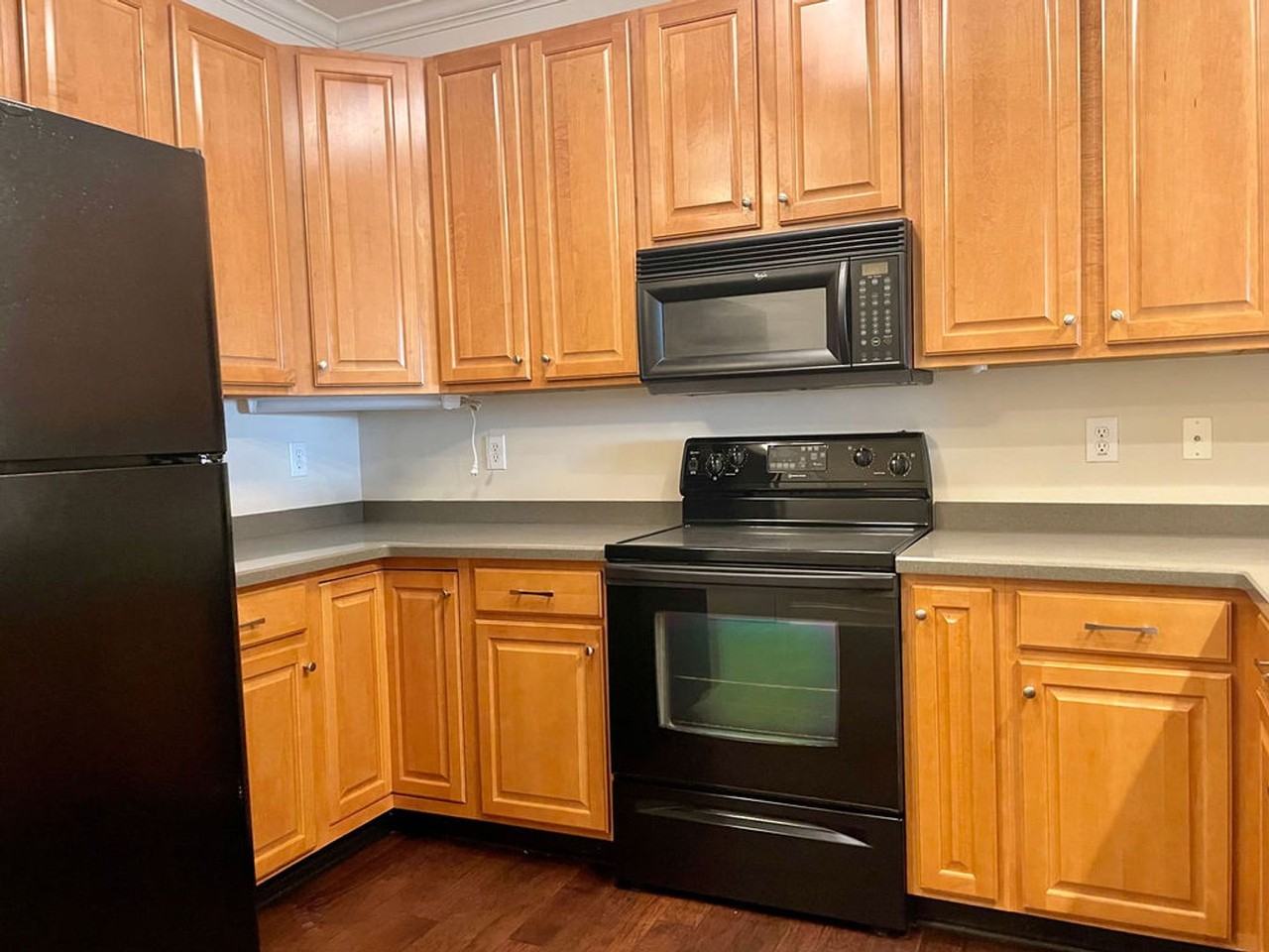 1025 Riverland Woods Pl #807 - Photo 5 of 23