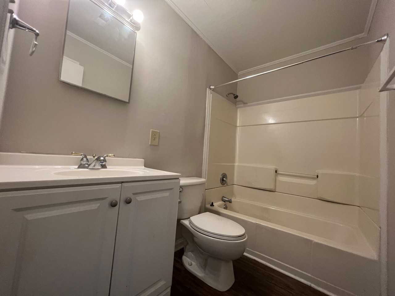 1312 Linwood Rd - Photo 6 of 7