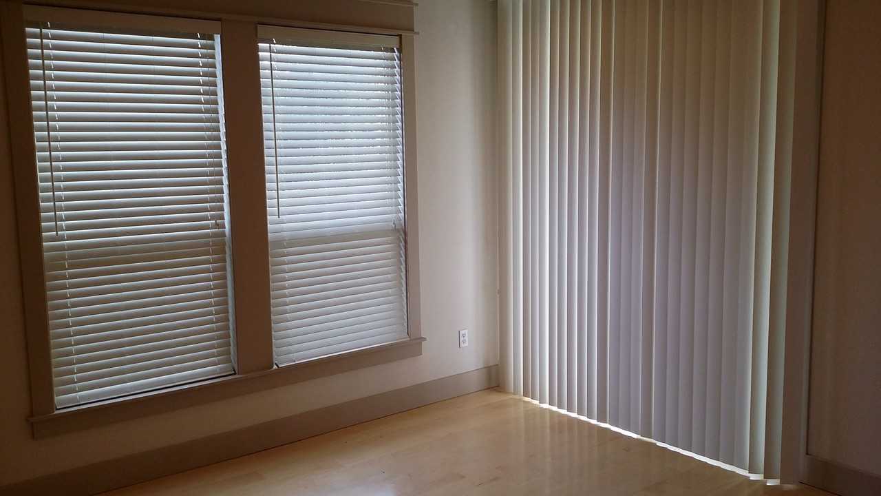 12130 W Coleen Ct - Photo 7 of 19