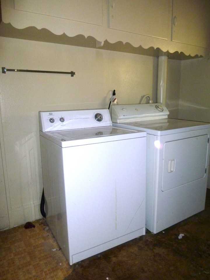 Walling - Photo 3 of 48