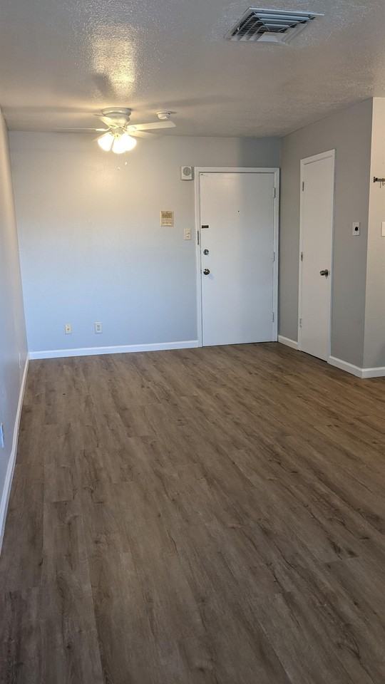 2306 Garfield Ave Se #28 - Photo 3 of 16