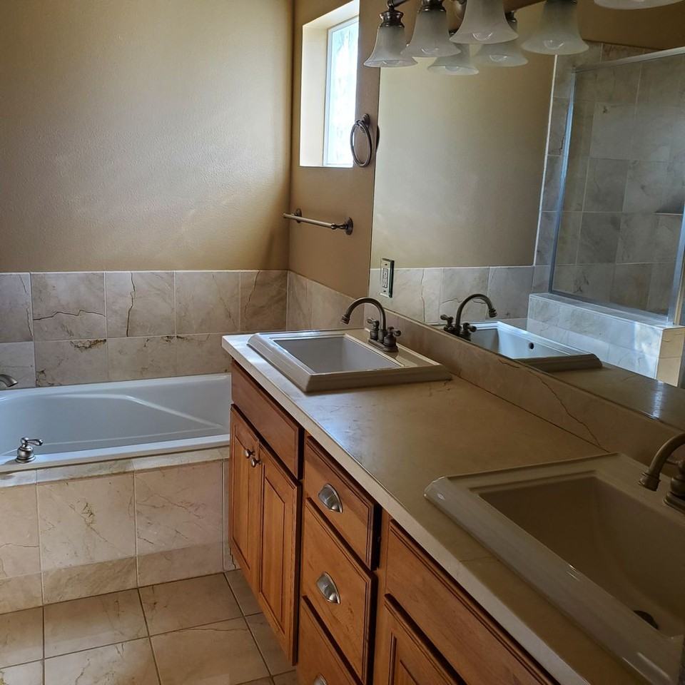 900 Whispering Hills Rd - Photo 5 of 18