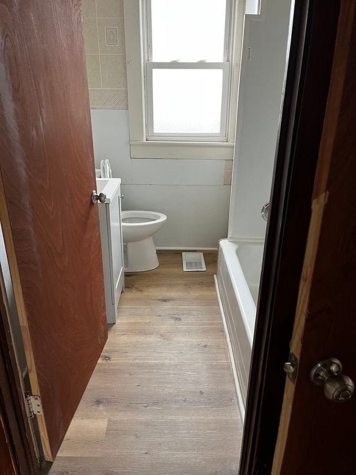 1401 Adams Ave - Photo 7 of 9