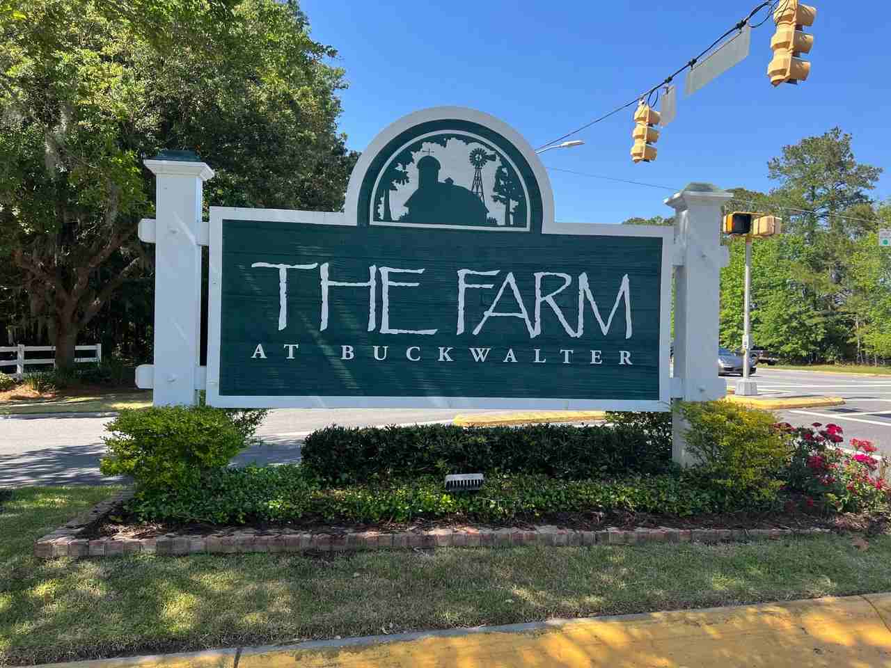 369 Gardners Cir - Photo 3 of 32