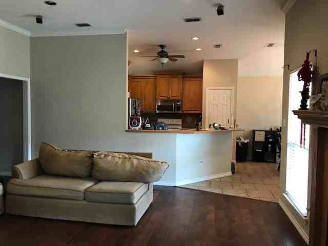 2233 Old Ironsides Rd - Photo 4 of 14