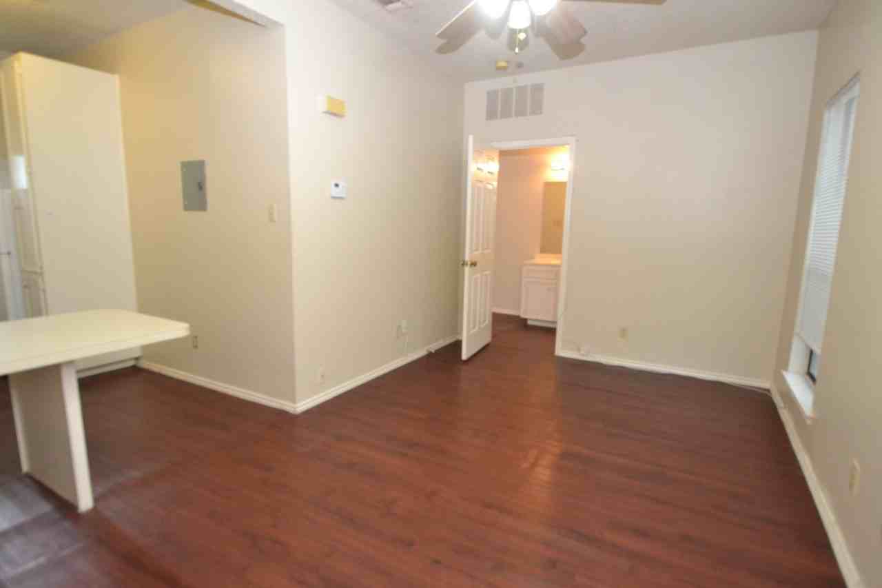 4401 Speedway #305 - Photo 4 of 21