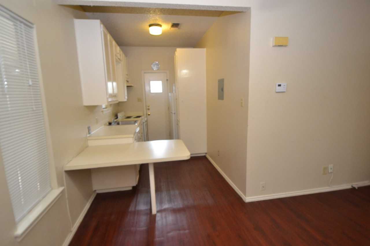 4401 Speedway #305 - Photo 5 of 21