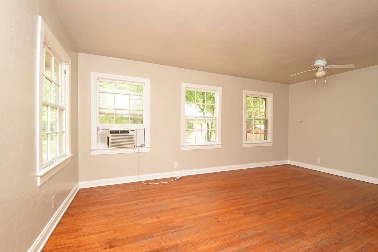 3701 Werner Ave - Photo 4 of 26