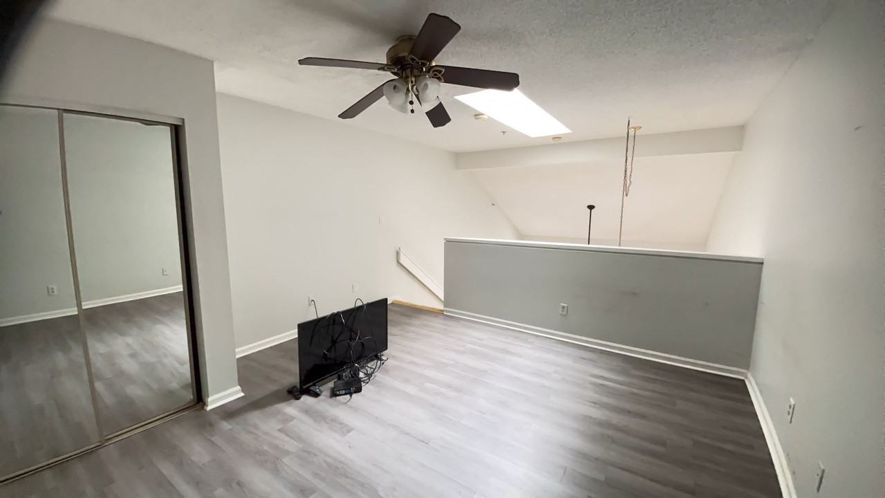 1100 Possum Trot Rd - Photo 5 of 7