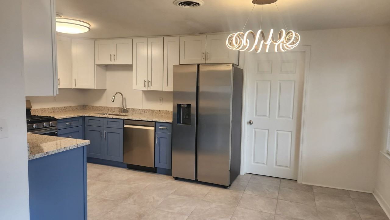 618 Madison Ave - Photo 4 of 15