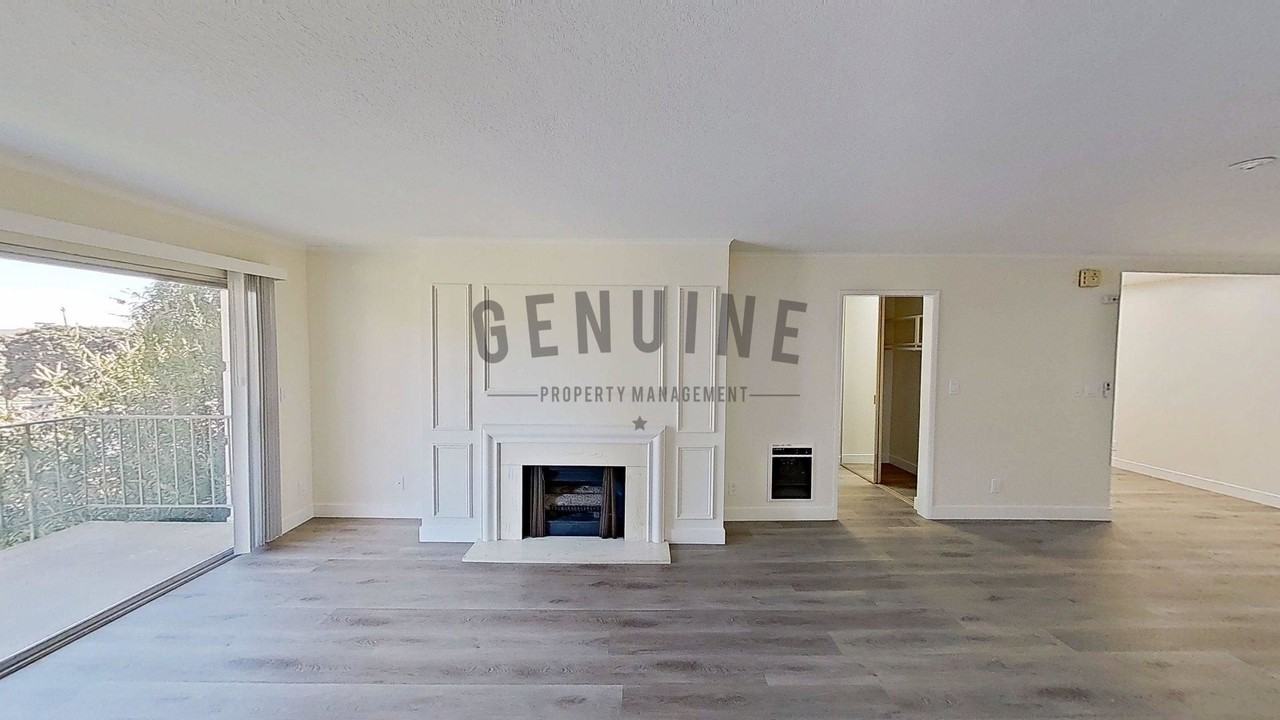 500 Cagney Ln - Photo 4 of 32