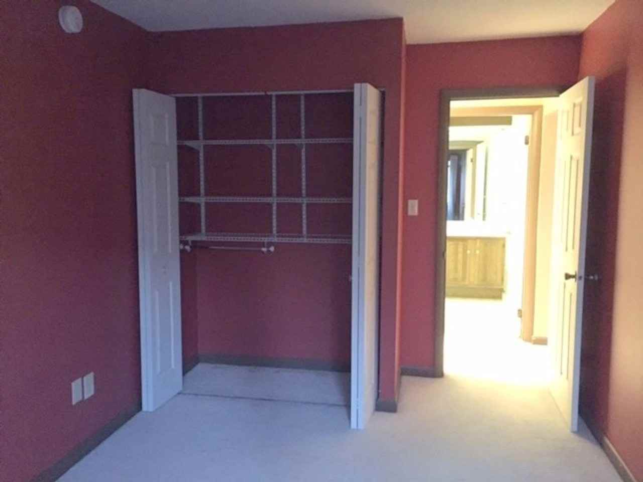 802 Stratford Dr - Photo 2 of 15