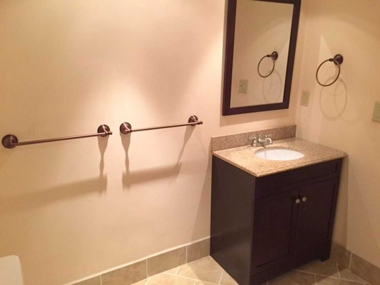 802 Stratford Dr - Photo 2 of 15