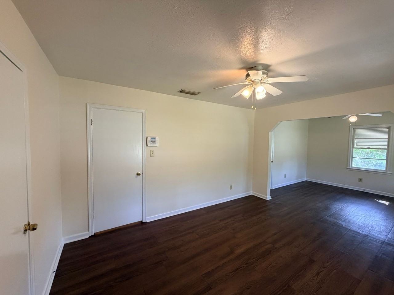 715 E Ann St - Photo 3 of 13