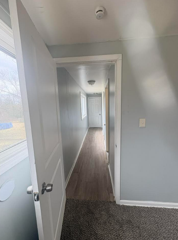 16878 Salem St - Photo 3 of 11