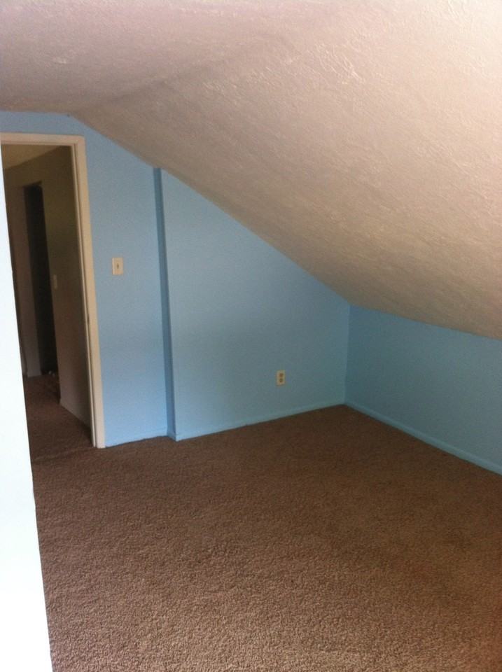 1319 Cincinnati St - Photo 5 of 10