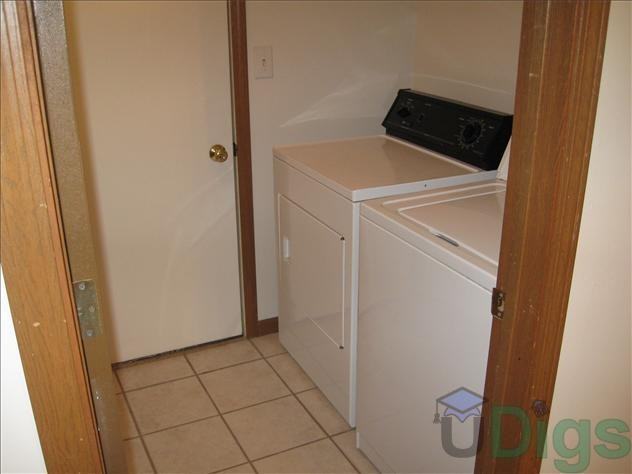 3516 Thornhill Cir W - Photo 7 of 7