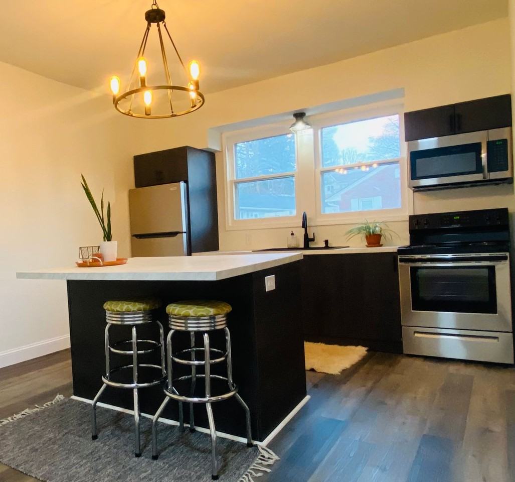 538 538 E. Main St - Main House - Photo 5 of 23